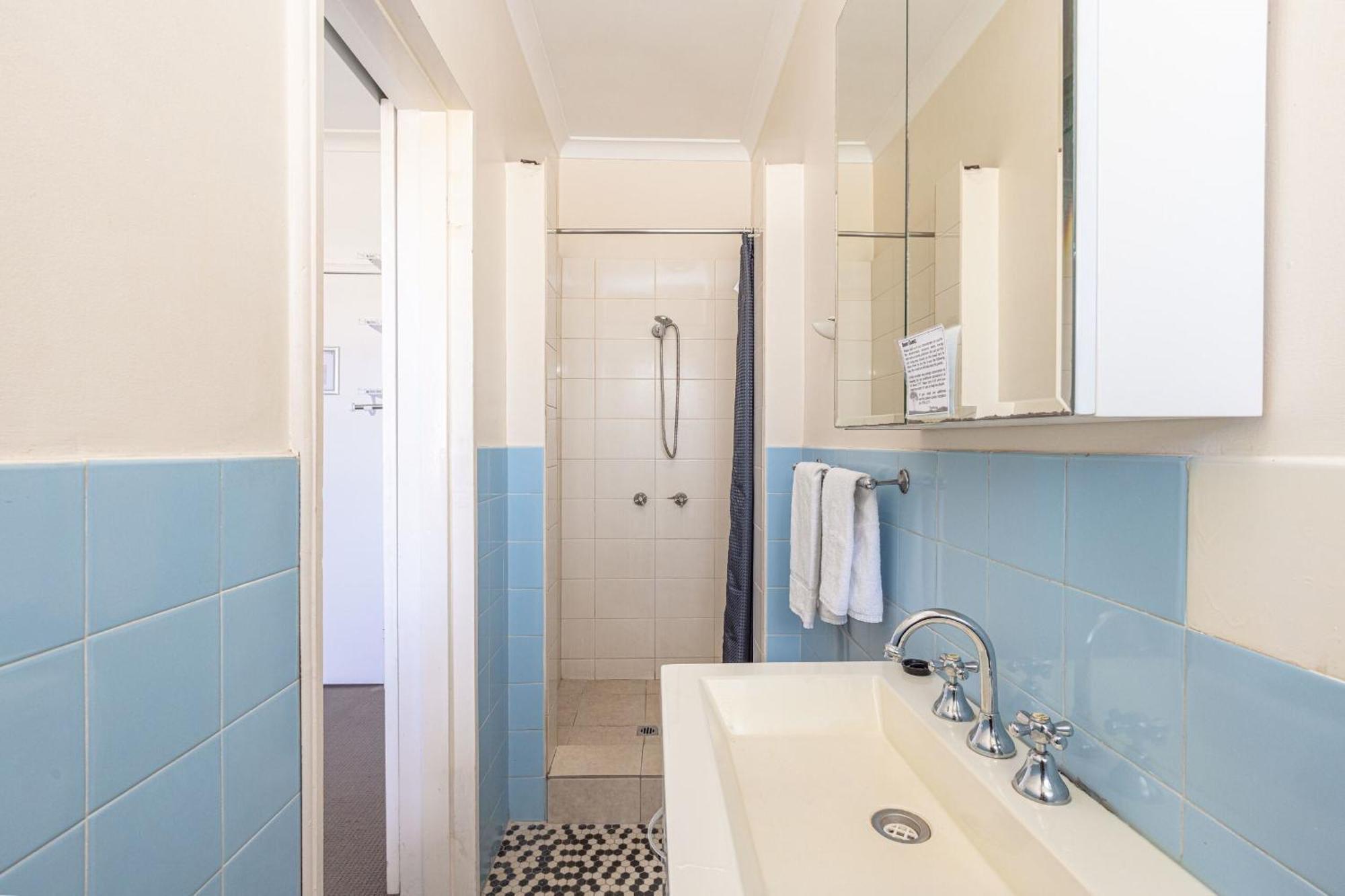 Lees Hotel Ингем Экстерьер фото
