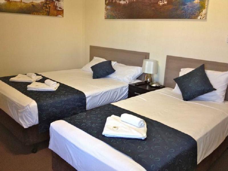 Lees Hotel Ингем Экстерьер фото