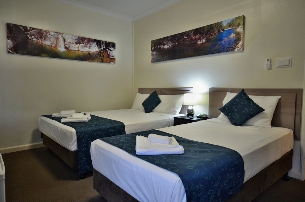 Lees Hotel Ингем Экстерьер фото