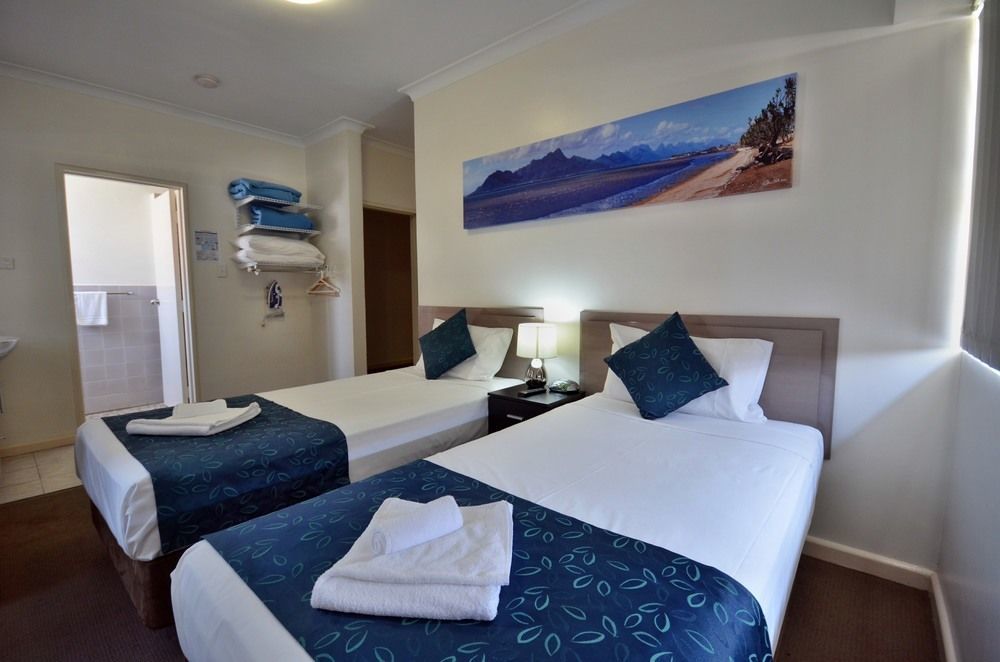 Lees Hotel Ингем Экстерьер фото